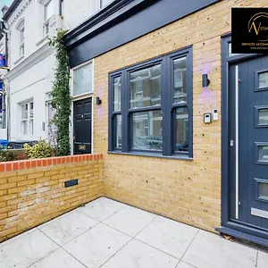  Apartment 2 Bedroom By Av Short Lets Southwark United Kingdom